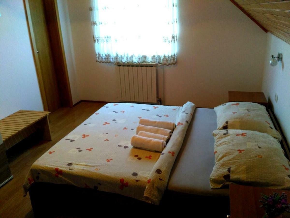 Guest House First Stop Rakovica Exterior photo