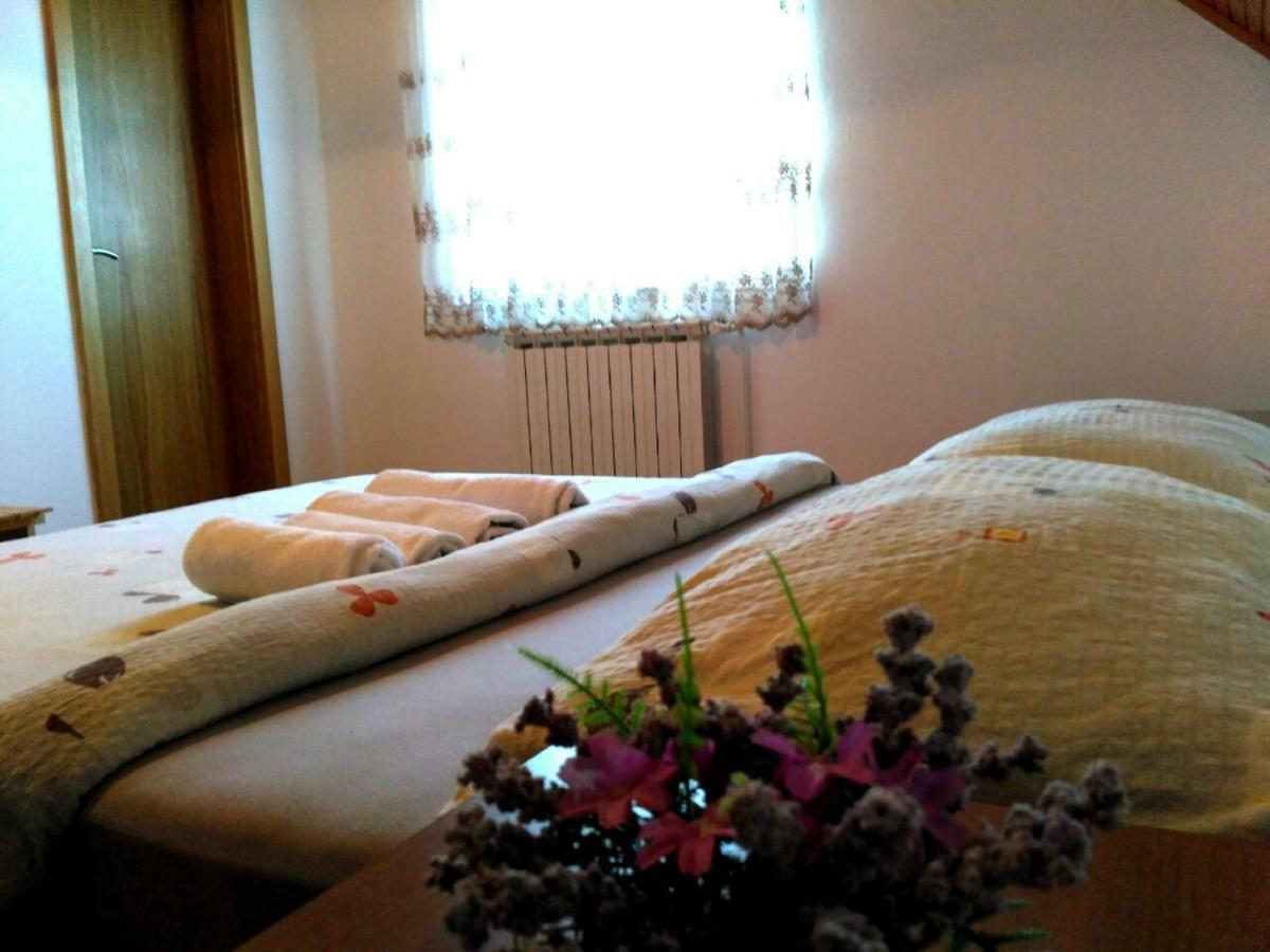 Guest House First Stop Rakovica Exterior photo
