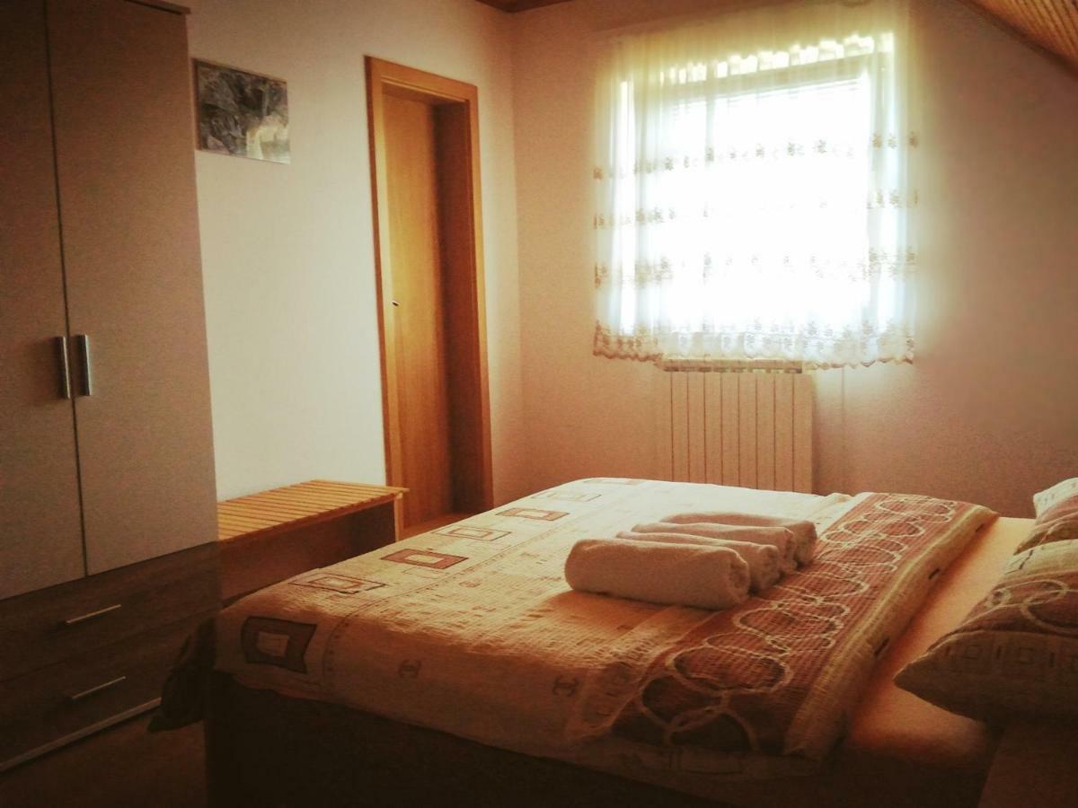Guest House First Stop Rakovica Exterior photo